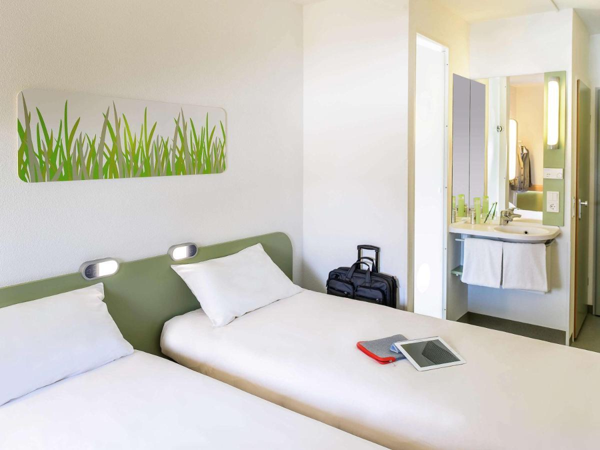 Ibis Budget Newport Exterior foto