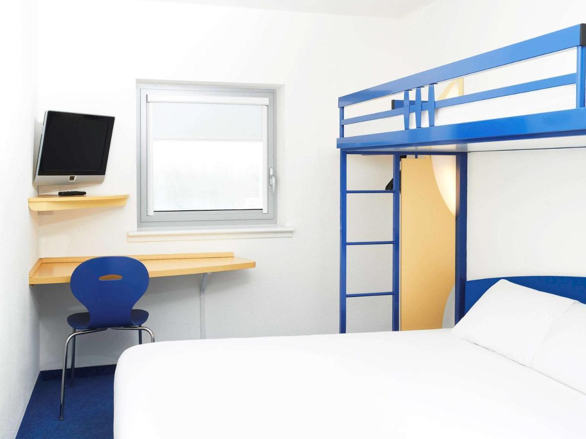 Ibis Budget Newport Exterior foto